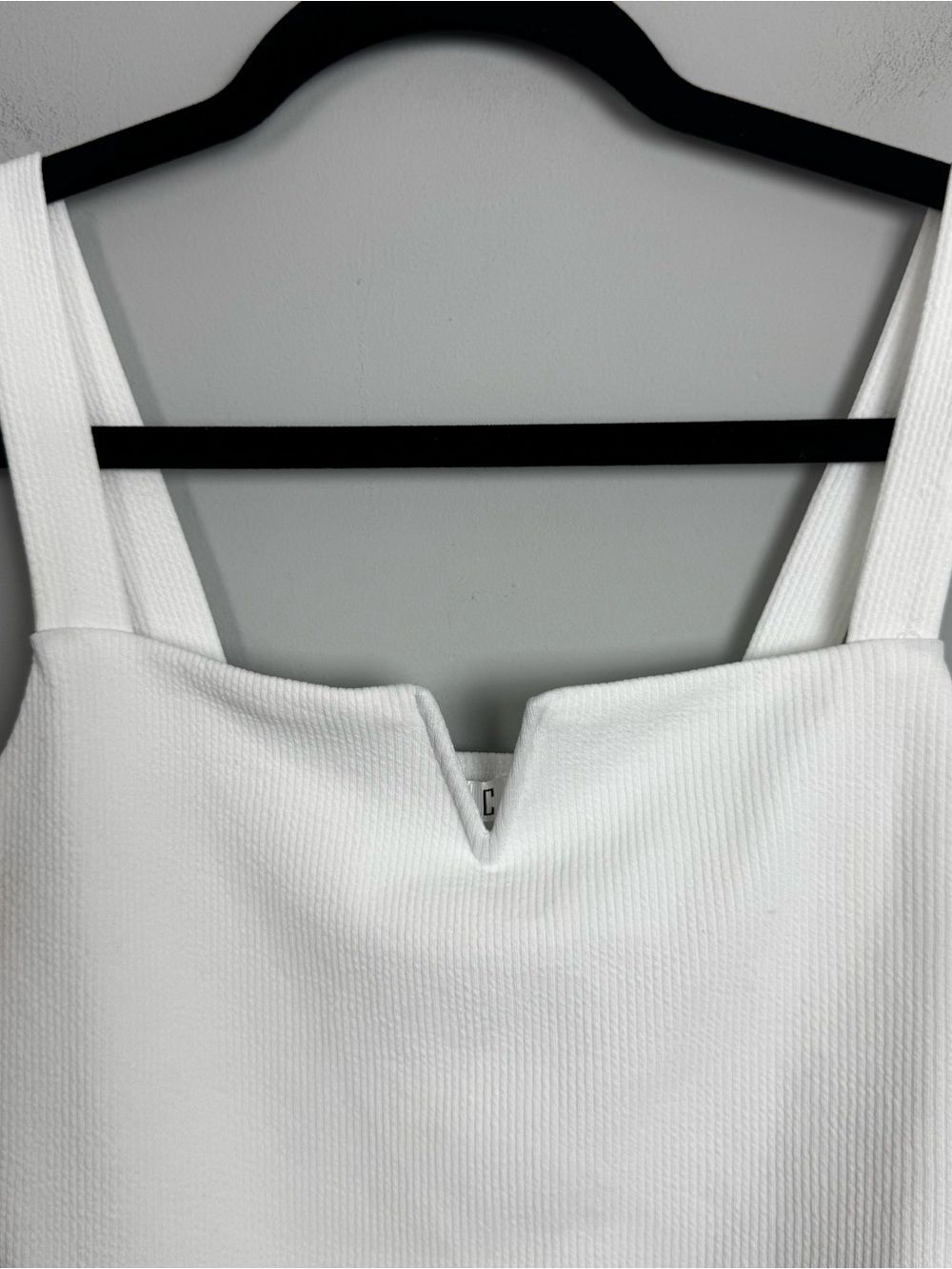 TCEC | White V-Notch Square Neck Tank Top Bodysuit Women’s Size Medium - Picture 4 of 10